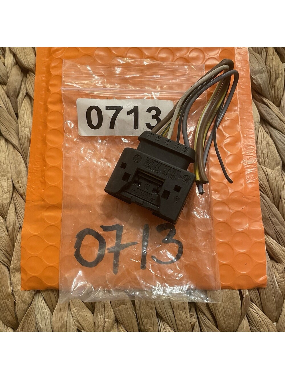 ✅09441491 Pin Bushing Wiring Loom Connector 00-07 Mercedes W203 W169 #️⃣0713